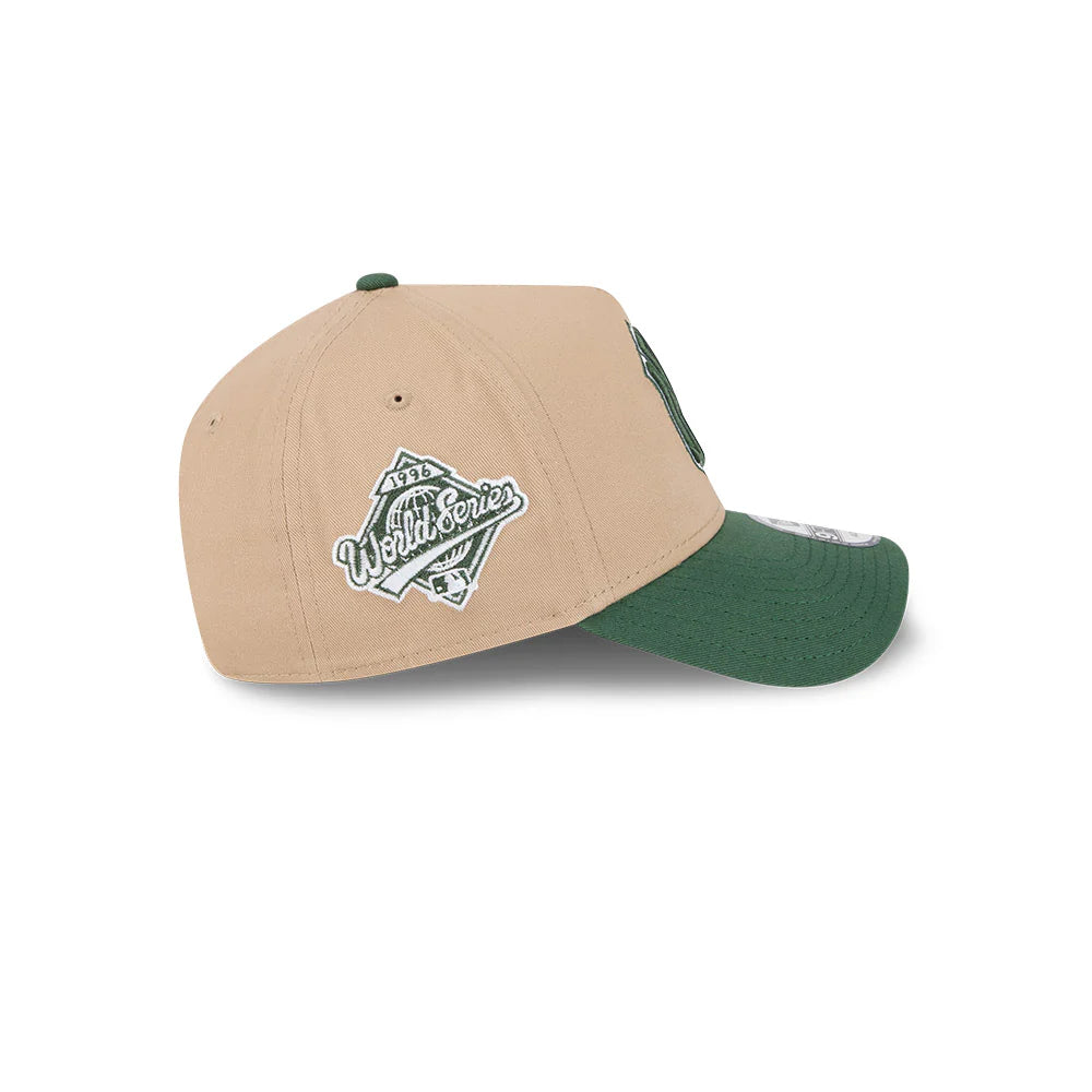 New York Yankees Hat - Camel Pine Green 2-Tone World Series 9Forty A-Frame MLB Snapback Cap - New Era